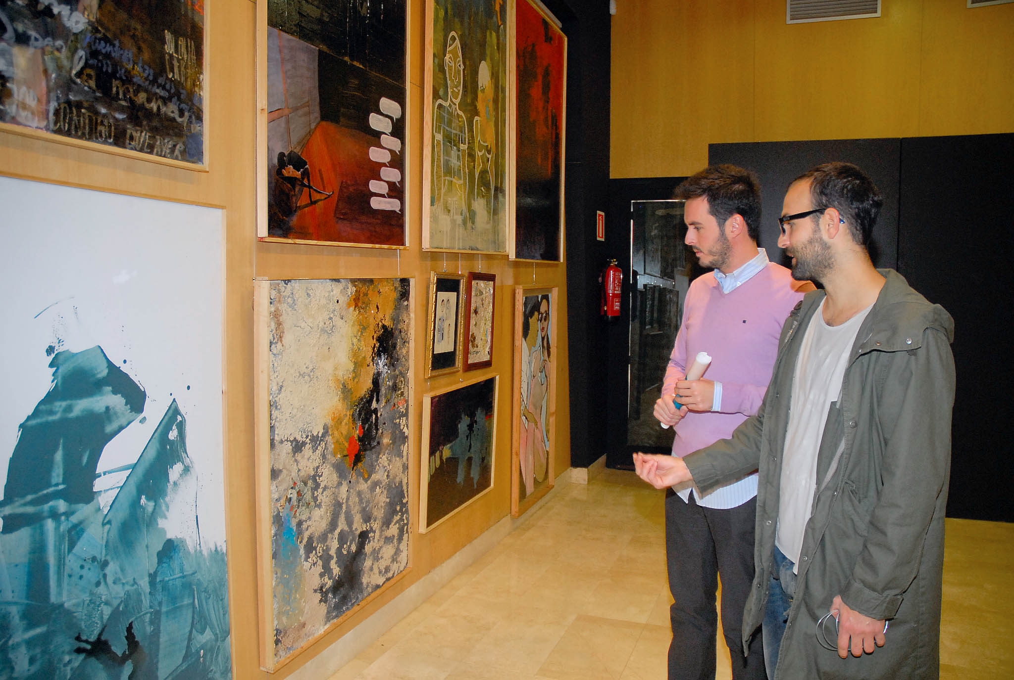 ©Ayto.Granada: La exposición Nexos llena de luz y color la sala de arte del Rey Chico ©Ayto.Granada: La exposición Nexos llena de luz y color la sala de arte del Rey Chico